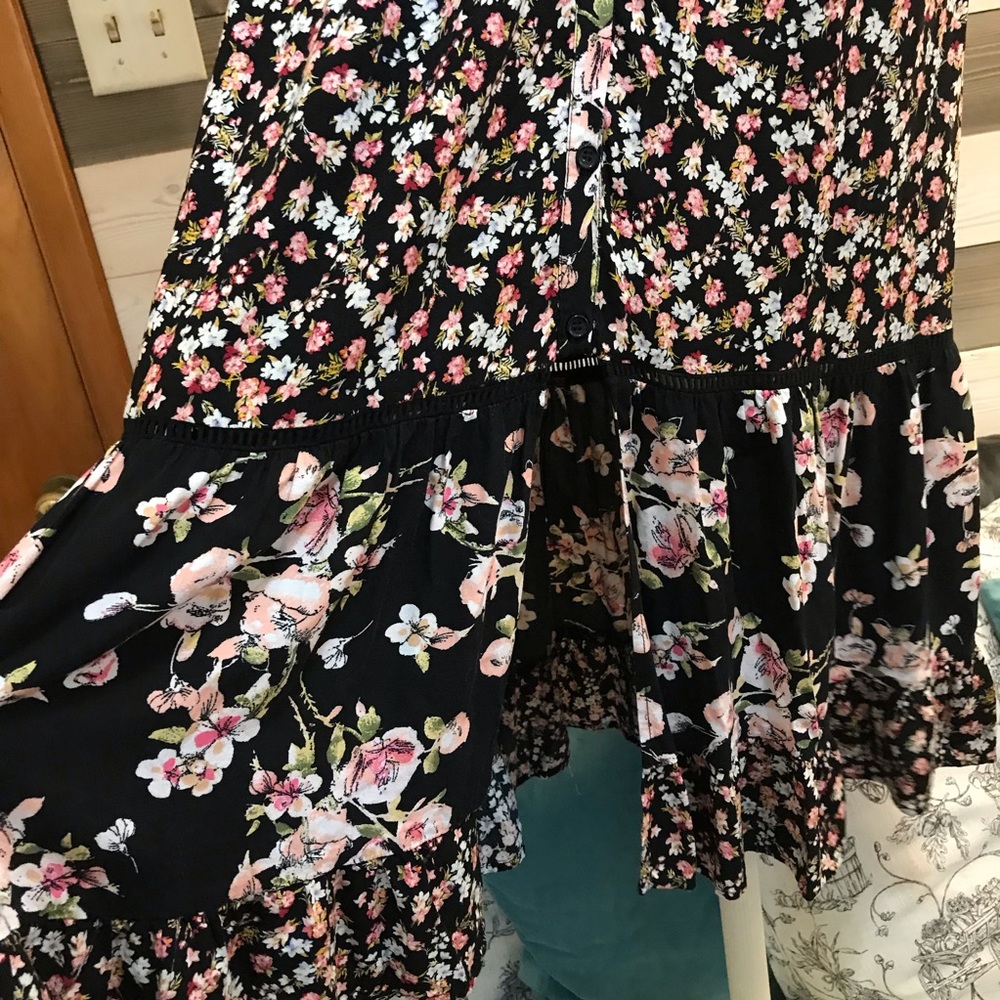 Band of Gypsies ⚜️ Head to Toe Floral Tiered Maxi Dress - Picture 8 of 10